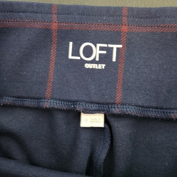 LOFT Outlet Soft Knit Leggings‎ Navy Blue Red Check XS Pull On Stretch Cropped - Picture 10 of 11
